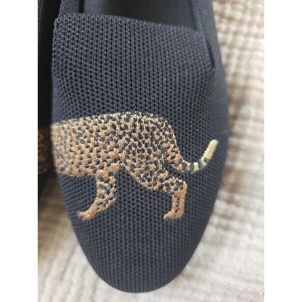Vivaia Audrey Round-Toe Embroidered Loafer Black Cheetah Size 8.5 cat comfort - Picture 4 of 12